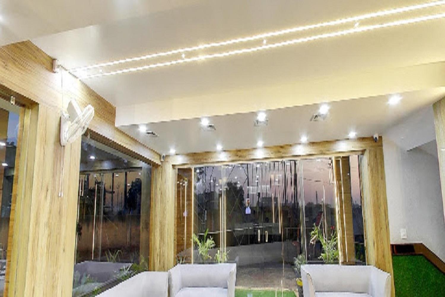 Hotel Shivay International Tharad Exterior photo